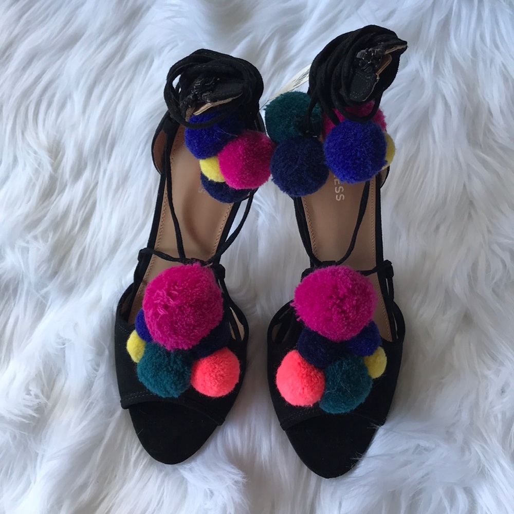 Relisted in my closet - Picture 2 of 8